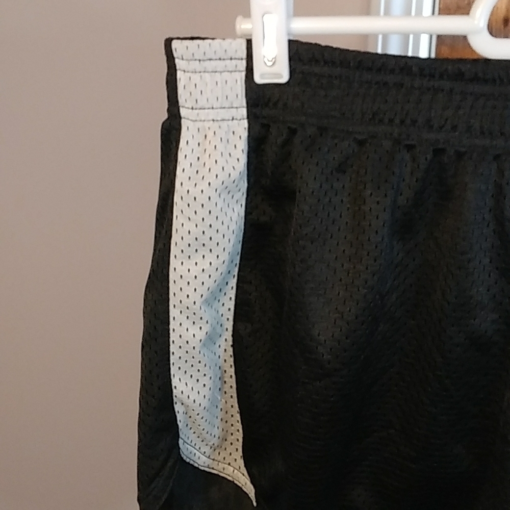 Just Be Women's Black and White Mesh Shorts Size M Fully Lined New with Tag - Picture 6 of 10